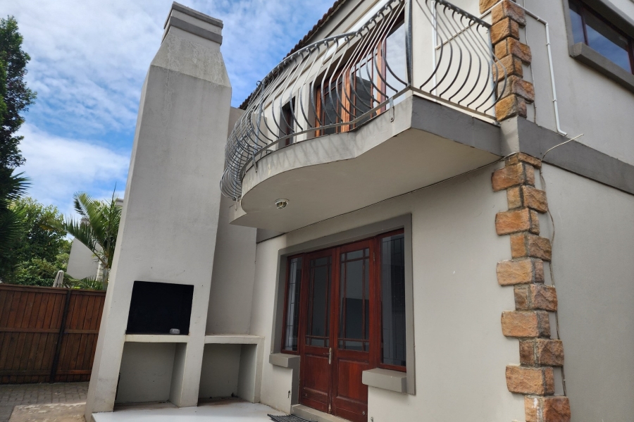 3 Bedroom Property for Sale in Paradise Beach Eastern Cape